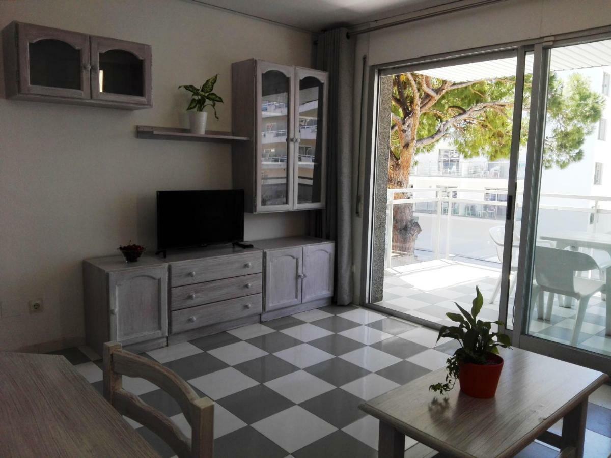 Zeus Montblanc Apartment Salou Luaran gambar